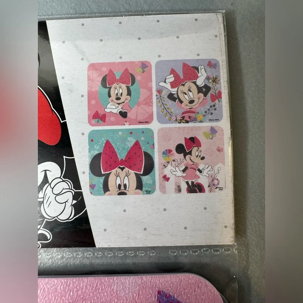 Disney Minnie Mouse Pink and Teal Bath Tub Treads - 4 Pack